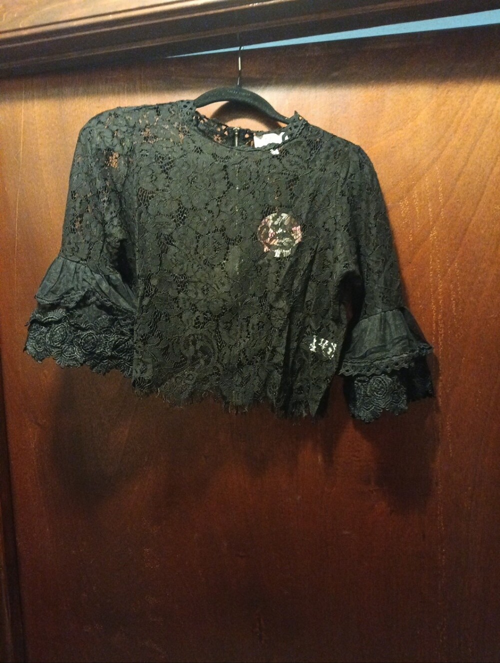 Hayden LA NWT Lacy Sheer 1/2 Bell Sleeve Top Size Medium Black